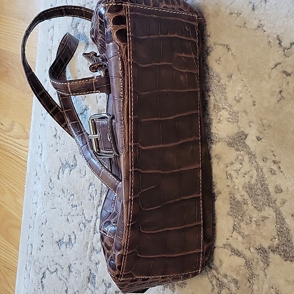 Dooney & Bourke croc skin small shoulder bag - Picture 4 of 4